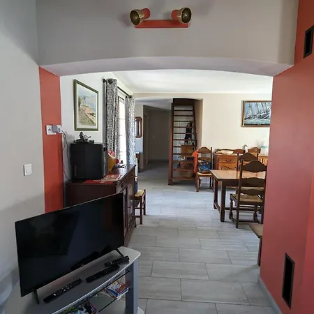 펜션 House With Pool Near The Sea Les Sables-dʼOlonne